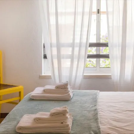 Casa Da Mane セトゥーバル